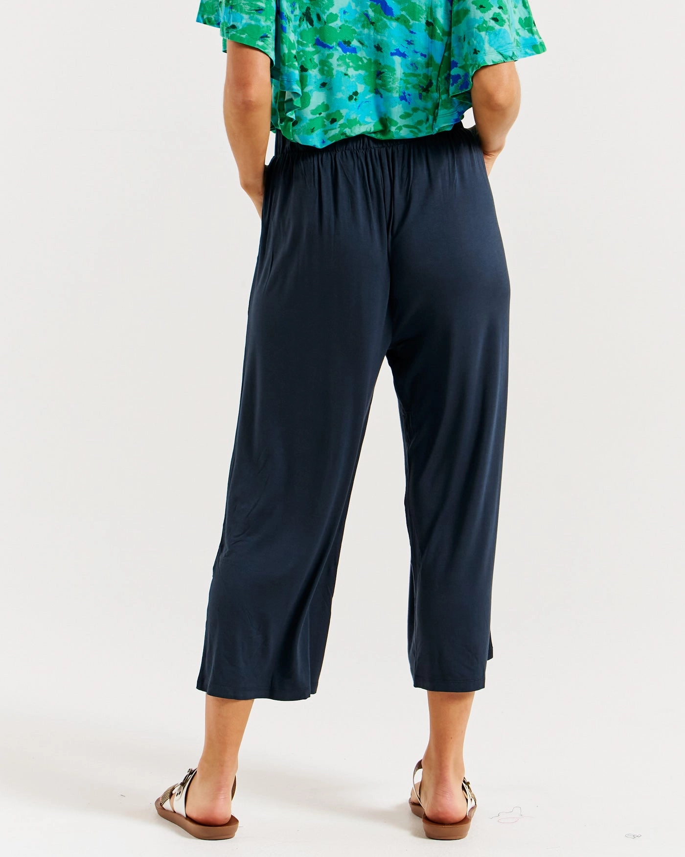 Betty Basics Athena Cropped Pant Petrol
