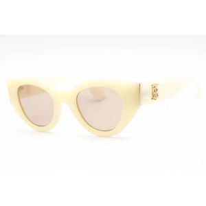Burberry Women's Sunglasses - Ivory Cat Eye Frame Light Pink Lens | 0BE4390 406793