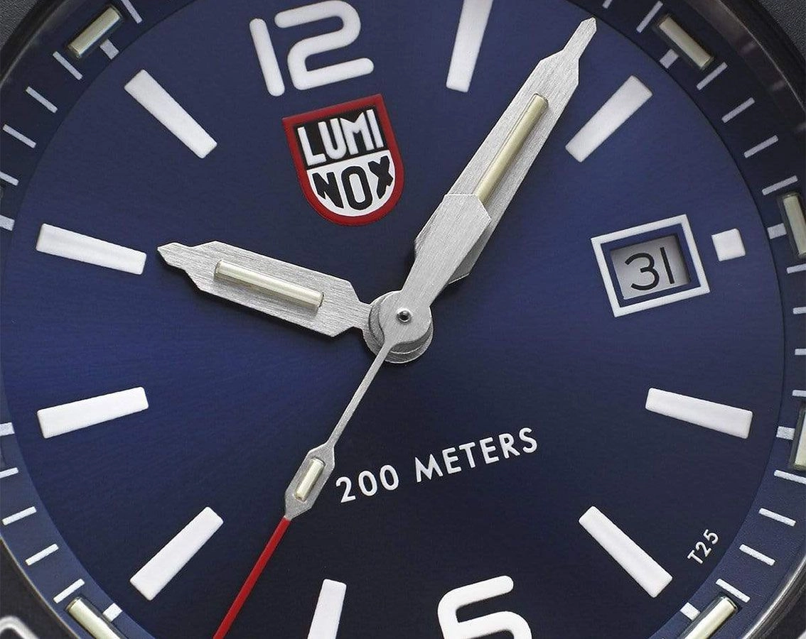 Luminox Pacific Diver Stainless Steel Blue Dial Blue Rubber Strap Date Divers Quartz Mens Watch XS.3123.DF